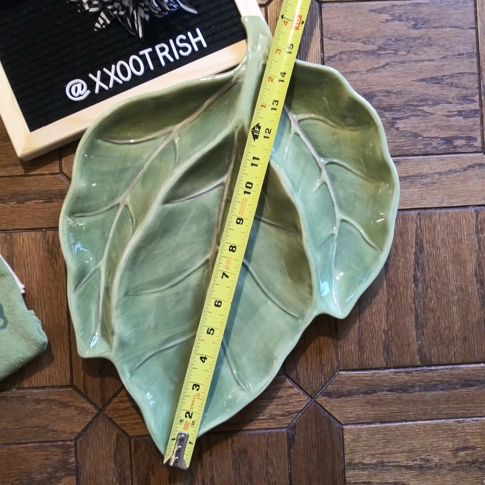 ❌❌SOLD❌❌ {Home Trends} Ceramic Leaf Platter - Picture 3 of 7